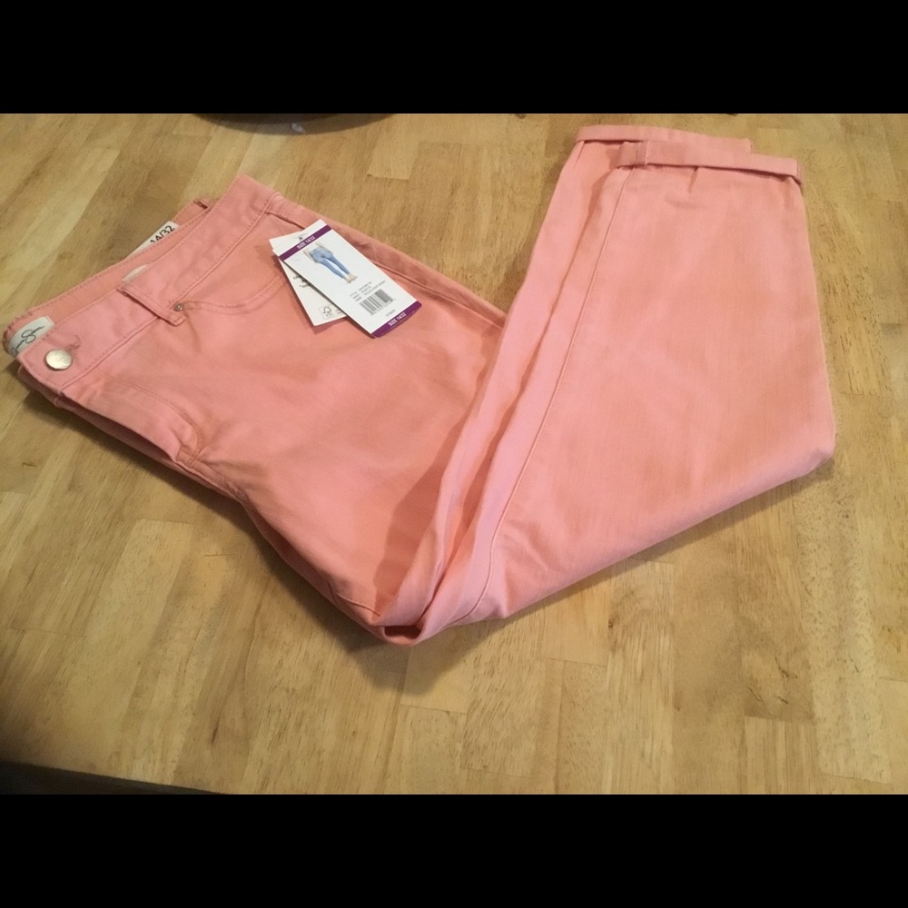 Jessica Simpson crop jeans